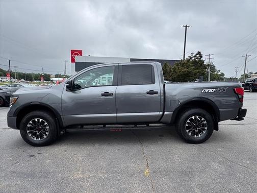2024 Nissan Titan PRO-4X