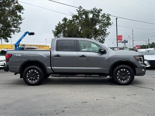 2024 Nissan Titan PRO-4X