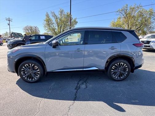 2025 Nissan Rogue Platinum