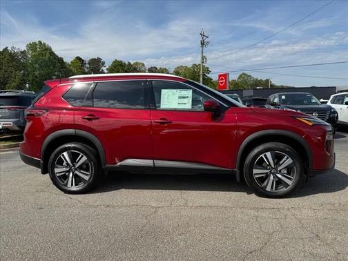 2025 Nissan Rogue SL