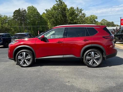 2025 Nissan Rogue SL
