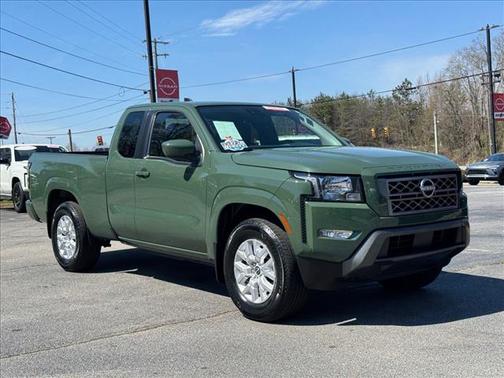 2024 Nissan Frontier SV