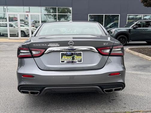 2023 Nissan Maxima SV