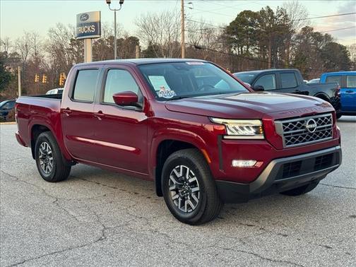 2024 Nissan Frontier SL