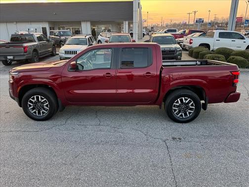 2024 Nissan Frontier SL