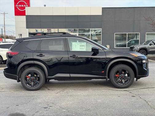2025 Nissan Rogue Rock Creek