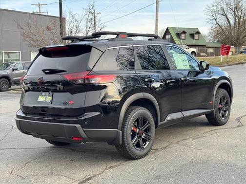 2025 Nissan Rogue Rock Creek