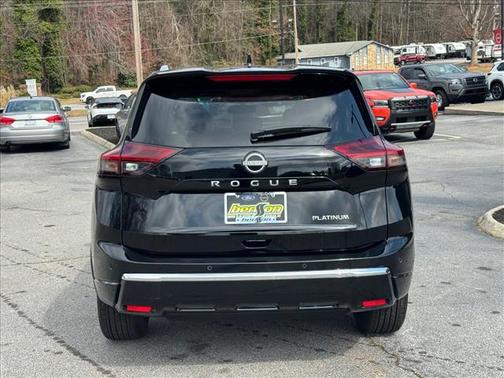 2025 Nissan Rogue Platinum