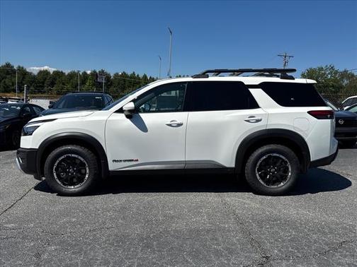2025 Nissan Pathfinder Rock Creek
