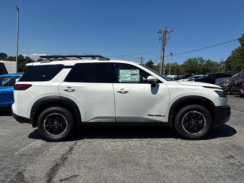 2025 Nissan Pathfinder Rock Creek