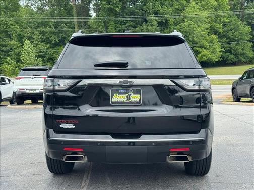 Black Metallic 2021 Chevrolet Traverse Premier