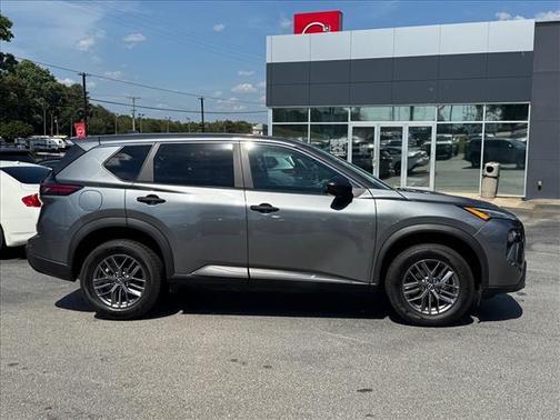 Gun Metallic 2024 Nissan Rogue S