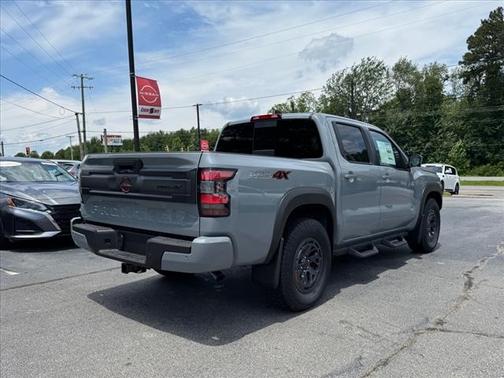 2025 Nissan Frontier PRO-4X