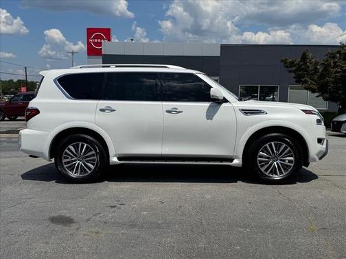 2024 Nissan Armada SL