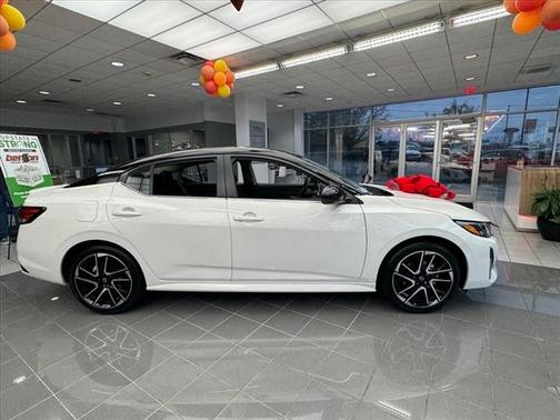 2025 Nissan Sentra SR