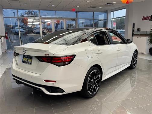 2025 Nissan Sentra SR