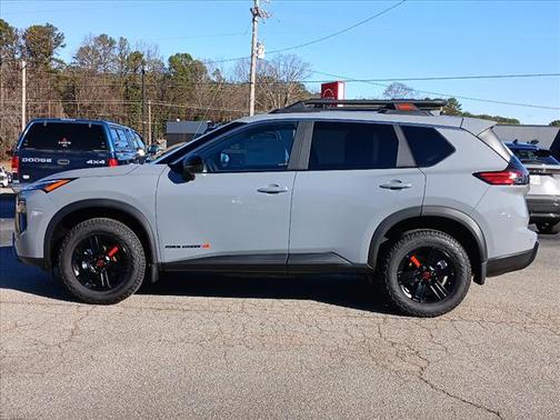2025 Nissan Rogue Rock Creek