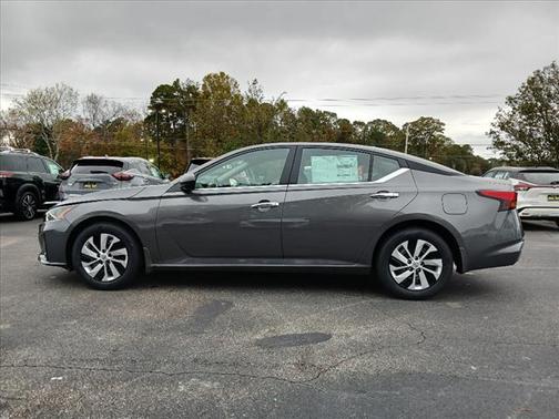 2025 Nissan Altima S