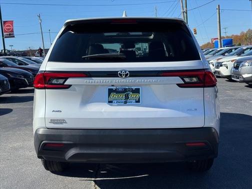2024 Toyota Grand Highlander XLE