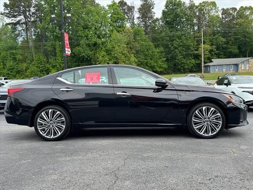 2024 Nissan Altima 2.5 SL