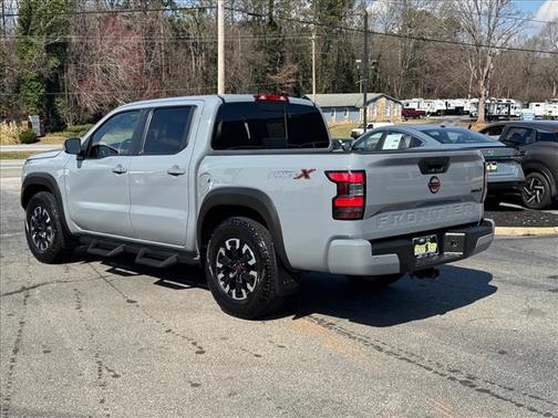 2024 Nissan Frontier PRO-X