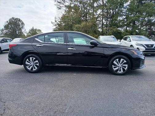 2025 Nissan Altima S