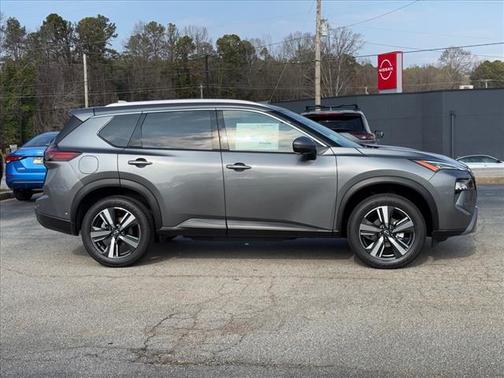 2025 Nissan Rogue SL