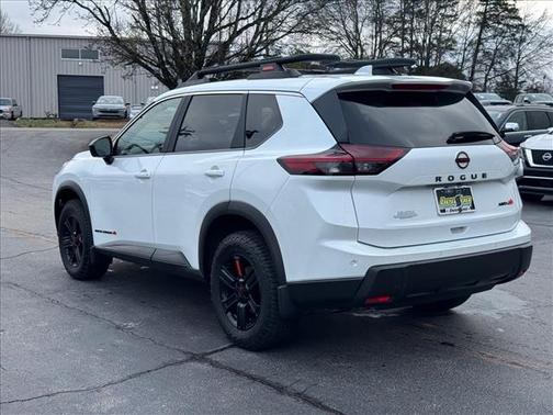 2025 Nissan Rogue Rock Creek