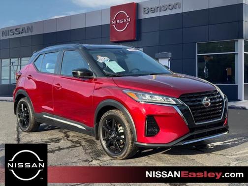 2021 Nissan Kicks SR