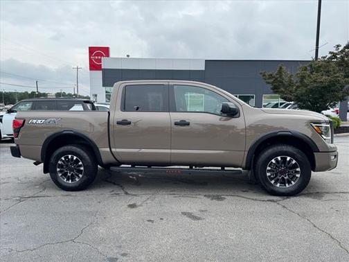 2024 Nissan Titan PRO-4X