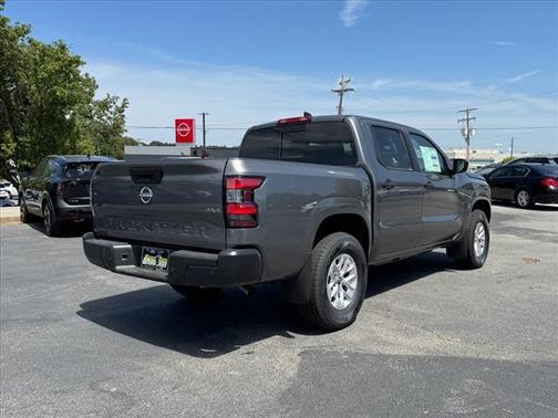 2025 Nissan Frontier S