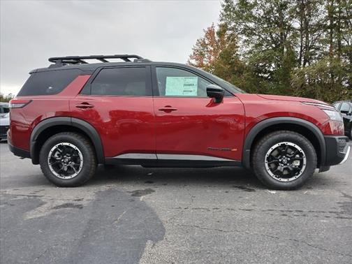 2025 Nissan Pathfinder Rock Creek