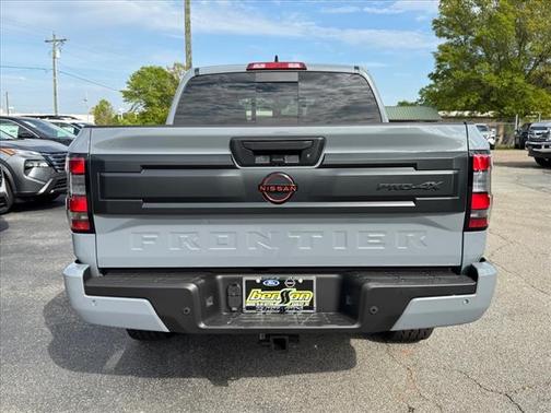 2025 Nissan Frontier PRO-4X