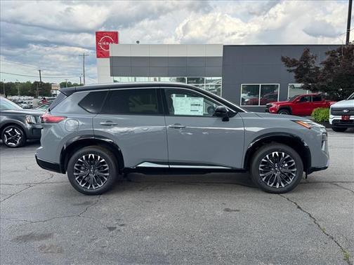 Boulder Gray Metallic 2026 Nissan Rogue Platinum