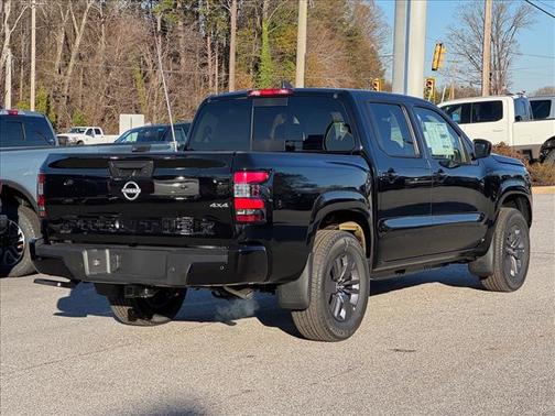 2026 Nissan Frontier SV