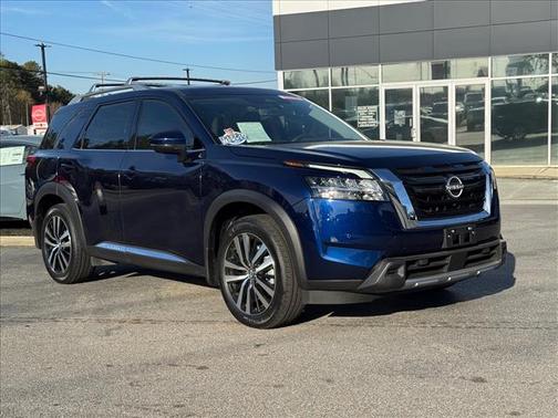 2024 Nissan Pathfinder Platinum