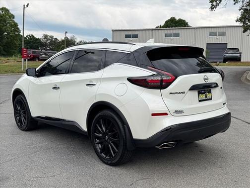 Pearl White 2024 Nissan Murano SV