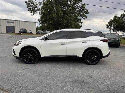 Pearl White 2024 Nissan Murano SV