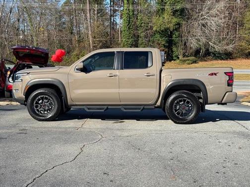 2024 Nissan Frontier PRO-4X