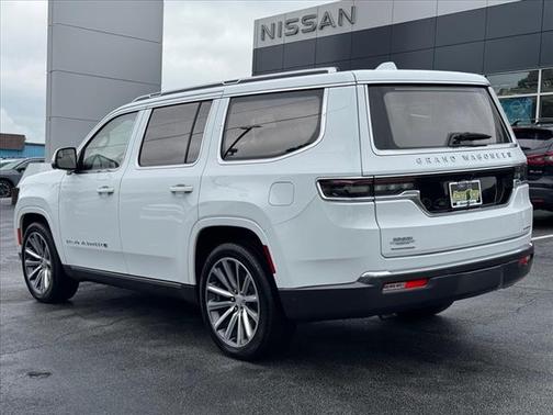 2022 Jeep Grand Wagoneer Series II