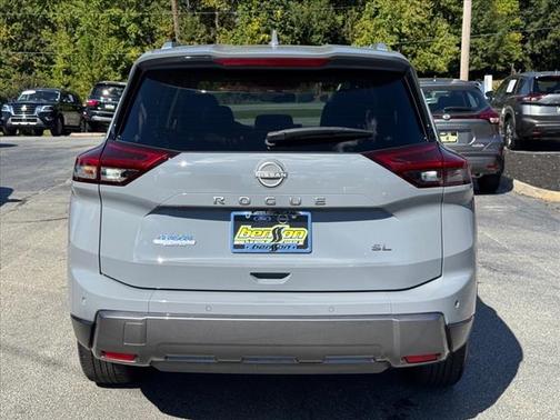 2024 Nissan Rogue SL