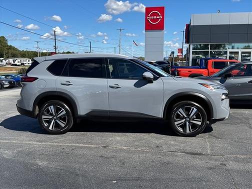 2024 Nissan Rogue SL