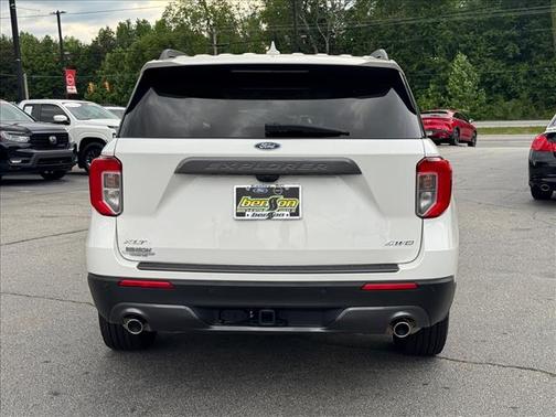 White Metallic 2023 Ford Explorer XLT