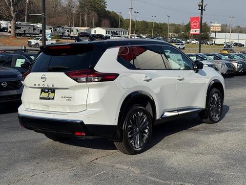 2025 Nissan Rogue Platinum