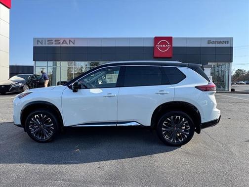 2025 Nissan Rogue Platinum