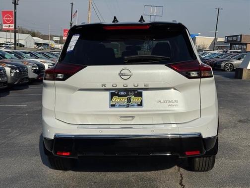 2025 Nissan Rogue Platinum