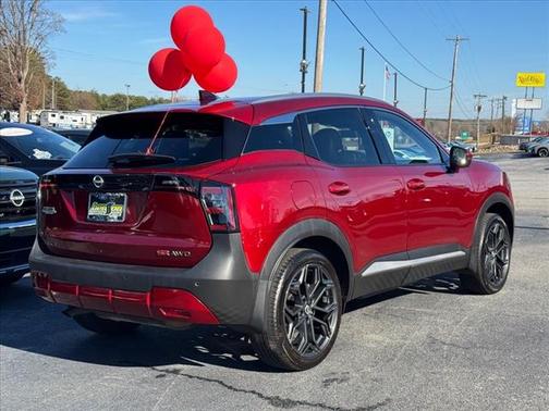 2025 Nissan Kicks SR