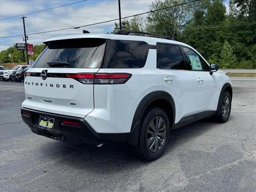 Everest White P 2026 Nissan Pathfinder SV