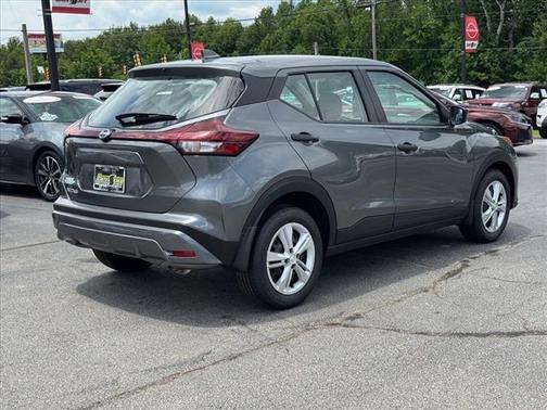 2025 Nissan Kicks Play S