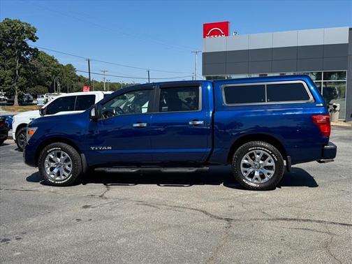 2021 Nissan Titan SV